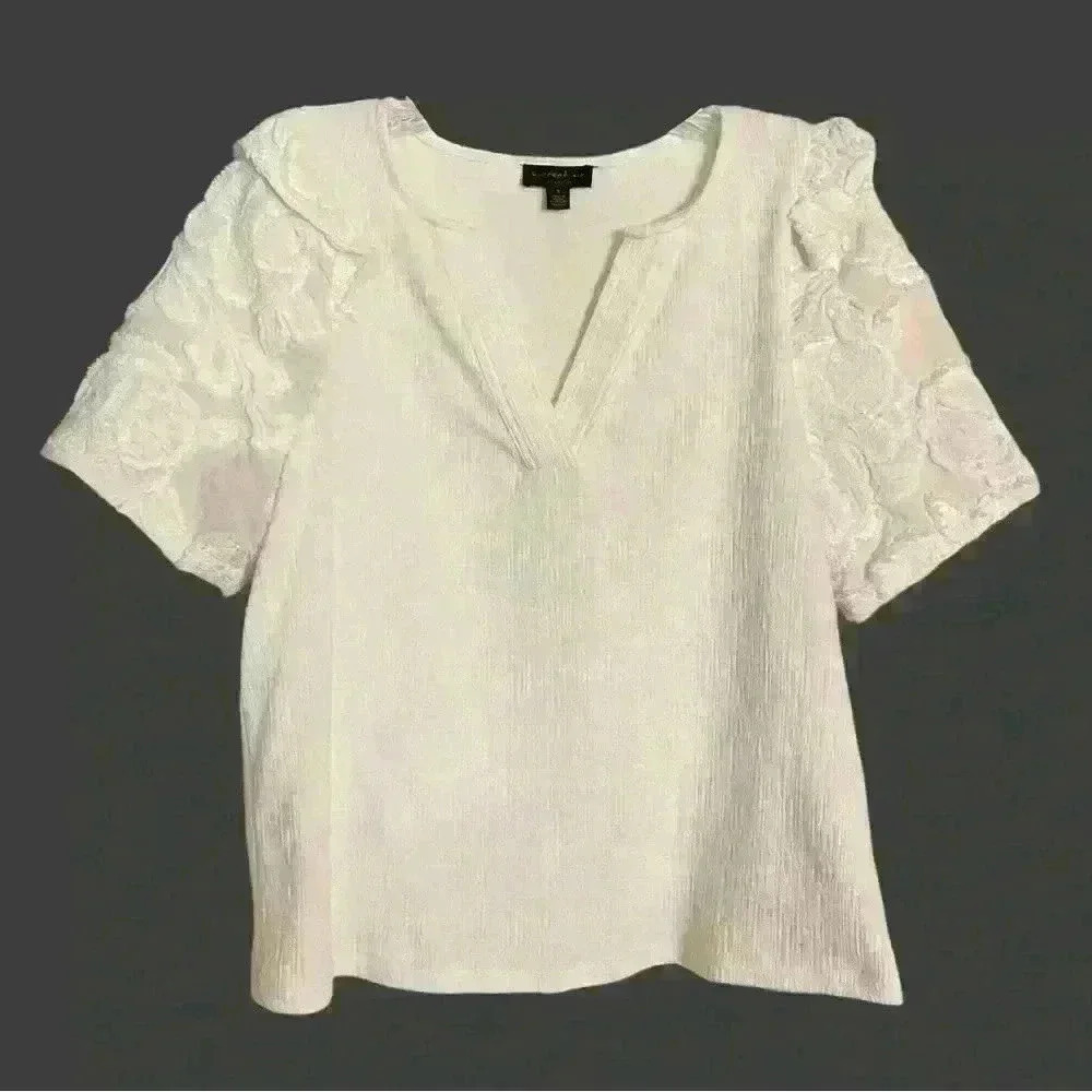 Anthropologie RARE Jacquie Lace Sleeved Top SM by Current Air Ivory Split V Neck